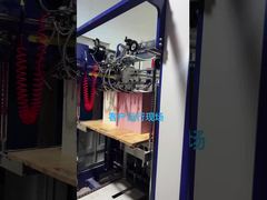 Fully automatically crease-free sheet feeding paper bag making machine