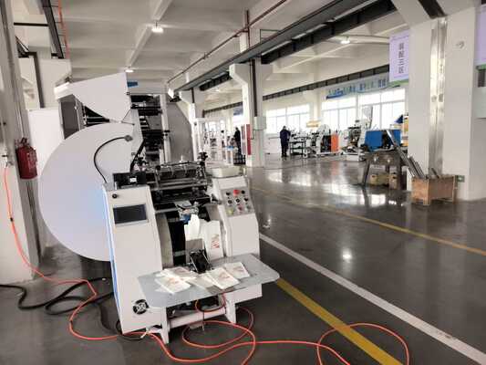 CMYK Flexo Printer Paper Shopping Bag Making Machine 50Hz 60Hz Power Supply Total Power 15 KW Suitable for Large Scale Packaging